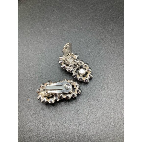Rhinestones Earrings Clip On Clear Chatons Silver Tone Vintage Costume Earrings - Picture 5 of 6